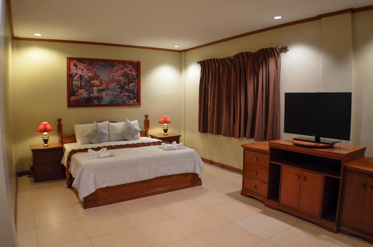 Subic Waterfront Resort And Hotel Exteriér fotografie