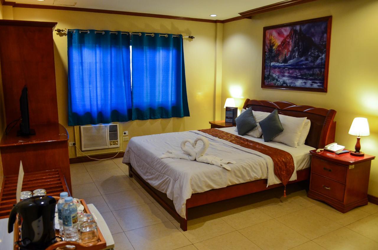 Subic Waterfront Resort And Hotel Exteriér fotografie