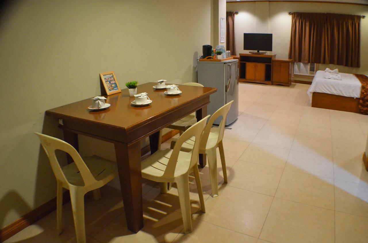 Subic Waterfront Resort And Hotel Exteriér fotografie