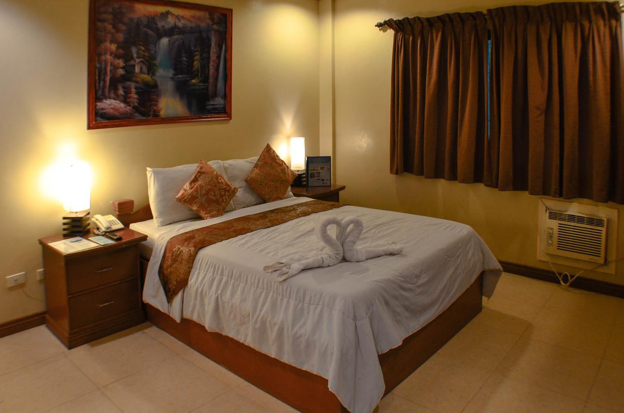 Subic Waterfront Resort And Hotel Exteriér fotografie