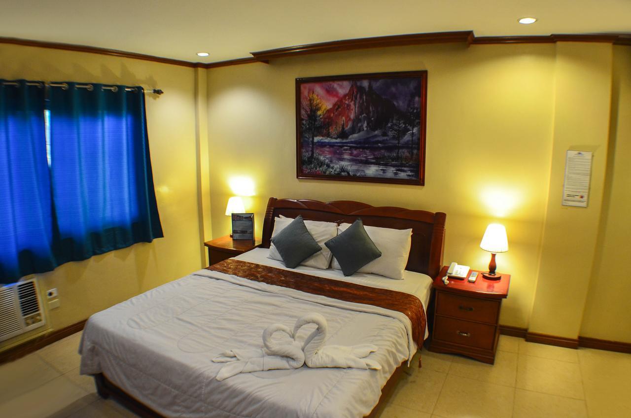 Subic Waterfront Resort And Hotel Exteriér fotografie