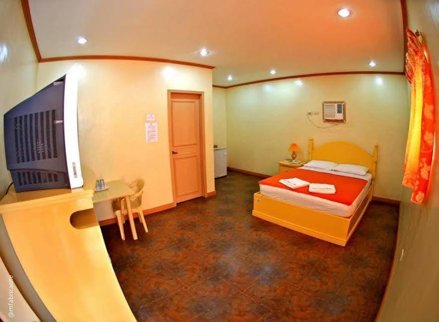Subic Waterfront Resort And Hotel Exteriér fotografie